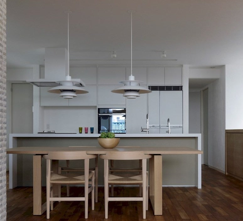 Lampadaire ou Suspension : Comment Choisir Selon la Hauteur de Plafond ?