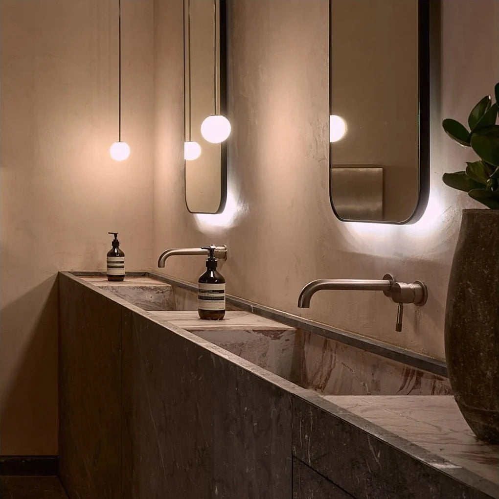 Suspension Boule en Verre Blanc — Lustre Minimaliste Style Moderne | BILLE™