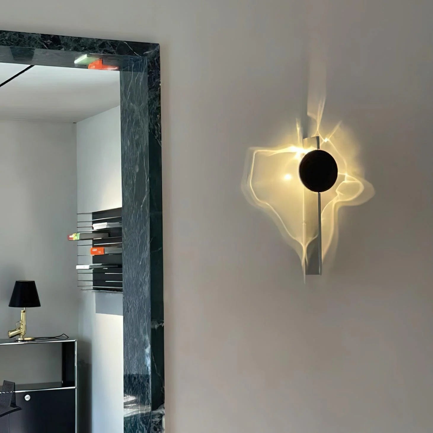 Applique Murale Striée Effet Ombre — Lampe Chevet Style Moderne | STRIÉ™