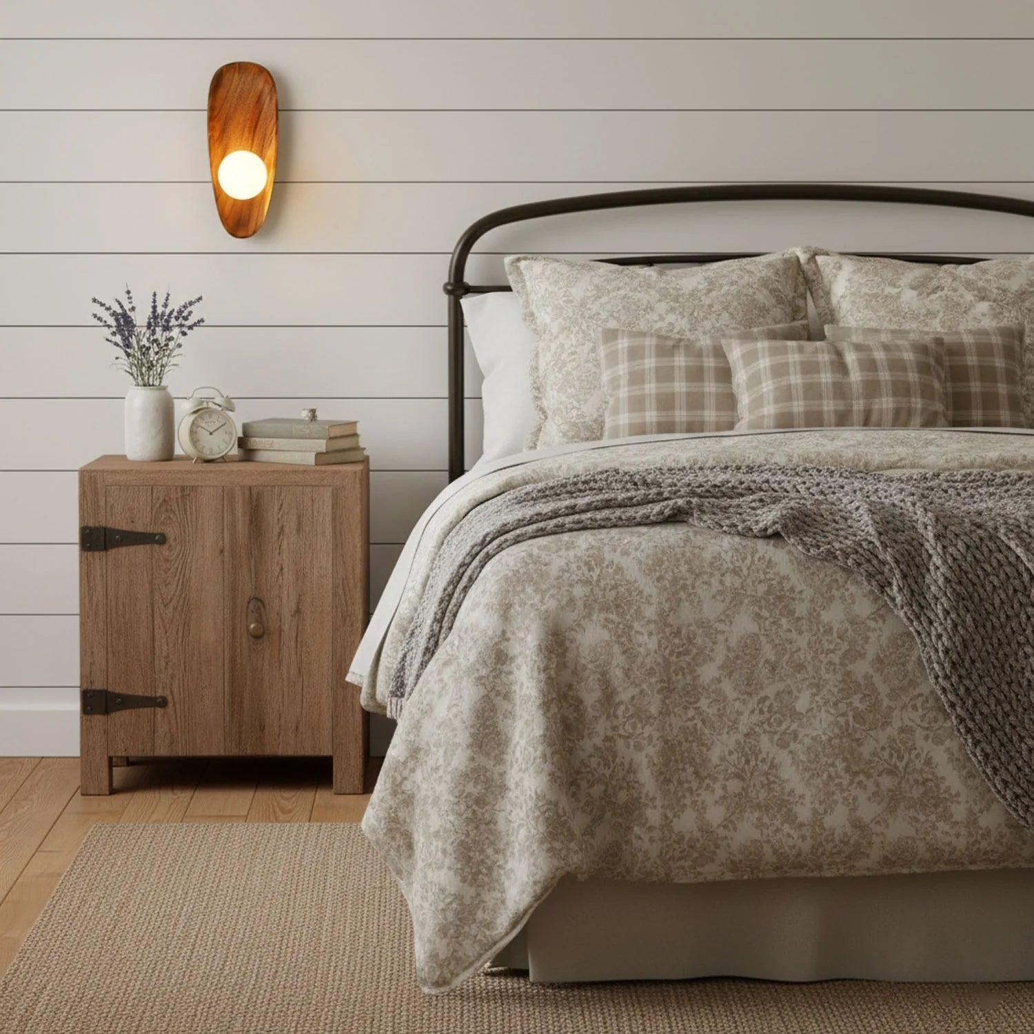 Applique Murale en Bois Naturel & Verre Teinté — Lampe Chevet Style Vintage | ÉCORCE™