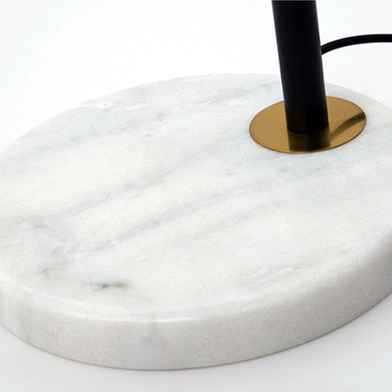 Lampadaire de lecture vertical en verre avec col orientable, design moderne en acier, verre et marbre, parfait pour salons, bureaux et coins lecture.