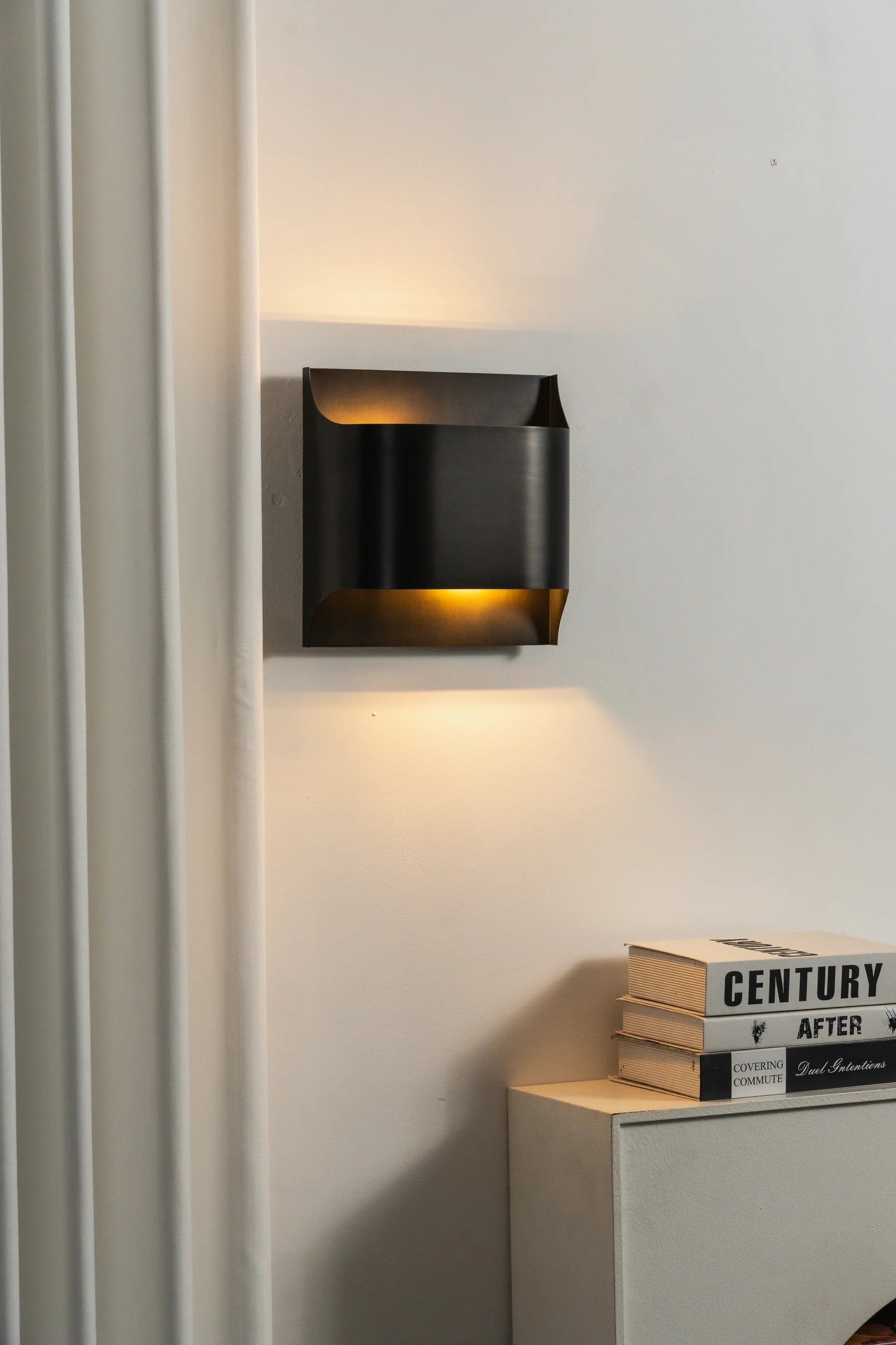 Applique Murale Minimaliste en Laiton — Lampe Murale Style Cottage | TRINGLE™