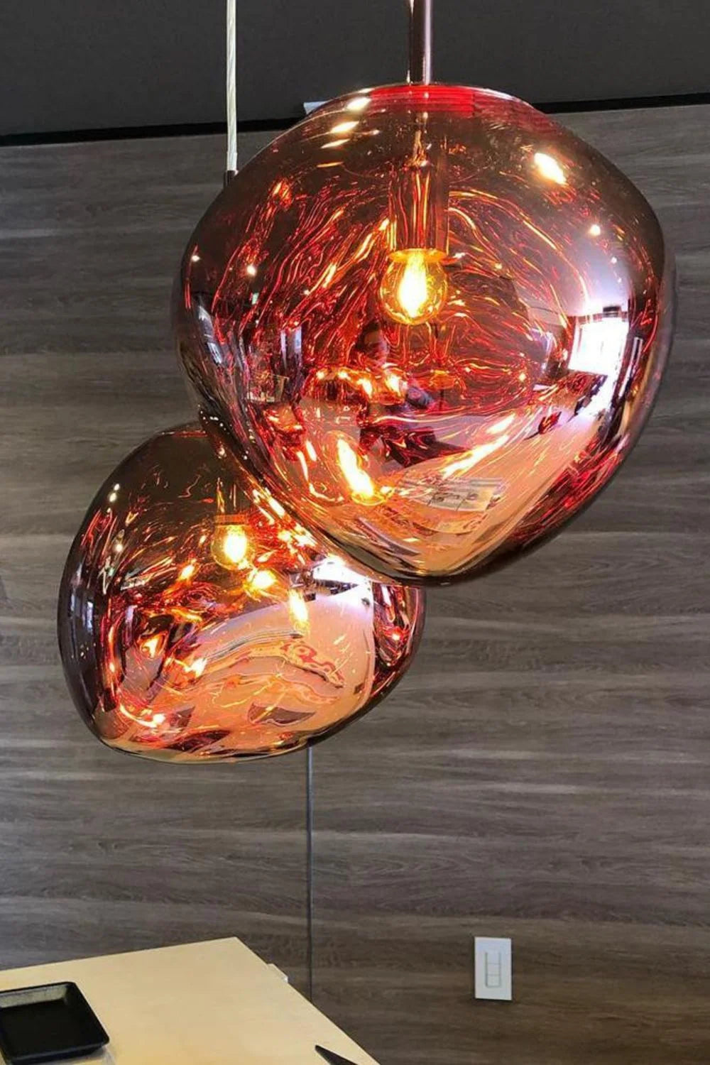 Suspension Design Verre Effet Lave Métallique pour Salon & Salle à Manger | LAVE™