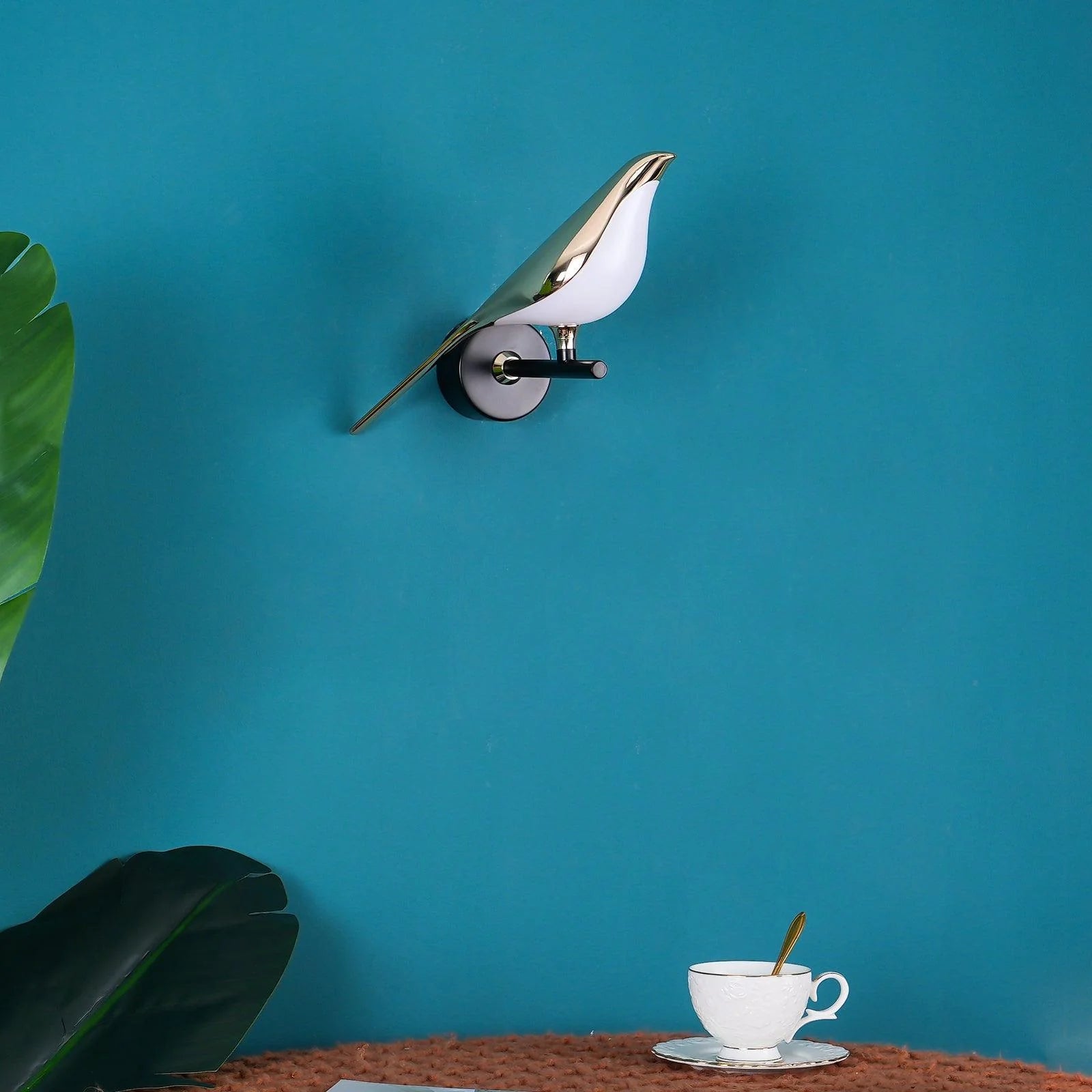 Applique Murale Oiseau en Métal Doré — Lampe Murale Style Nordique Ludique | MÉSANGE™