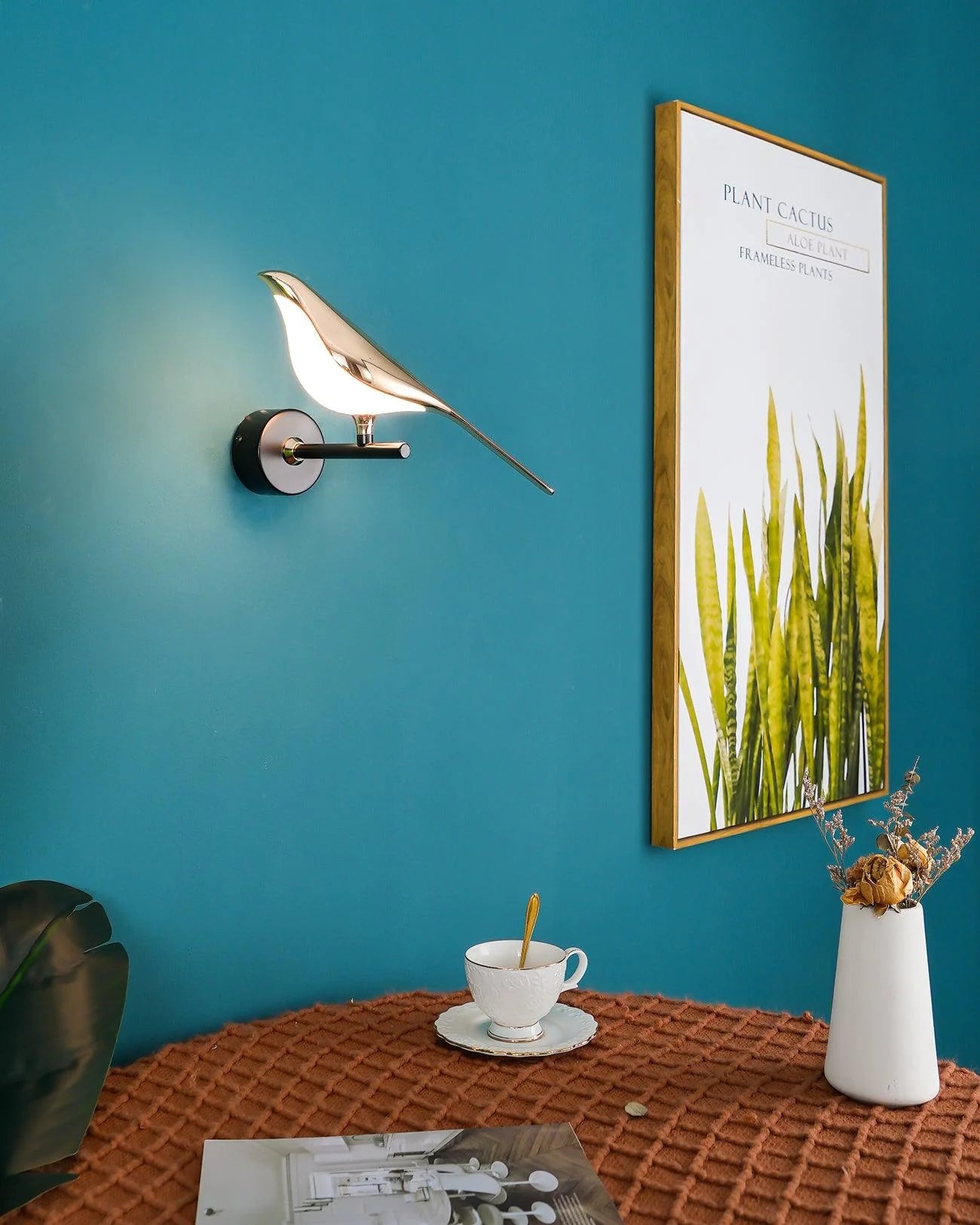 Applique Murale Oiseau en Métal Doré — Lampe Murale Style Nordique Ludique | MÉSANGE™