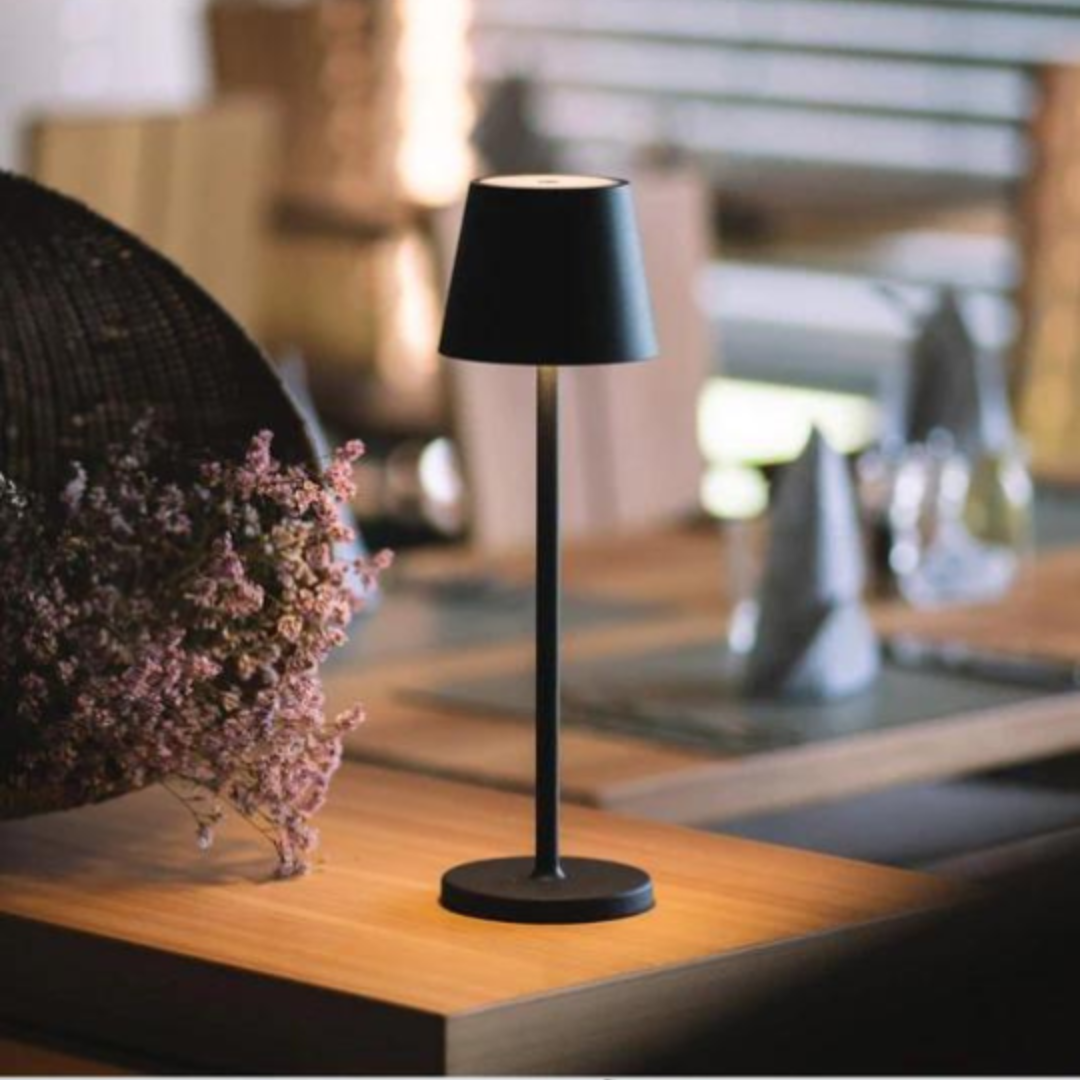 lampe de table élégante Jazzig sans fil avec design moderne et lumière d’ambiance