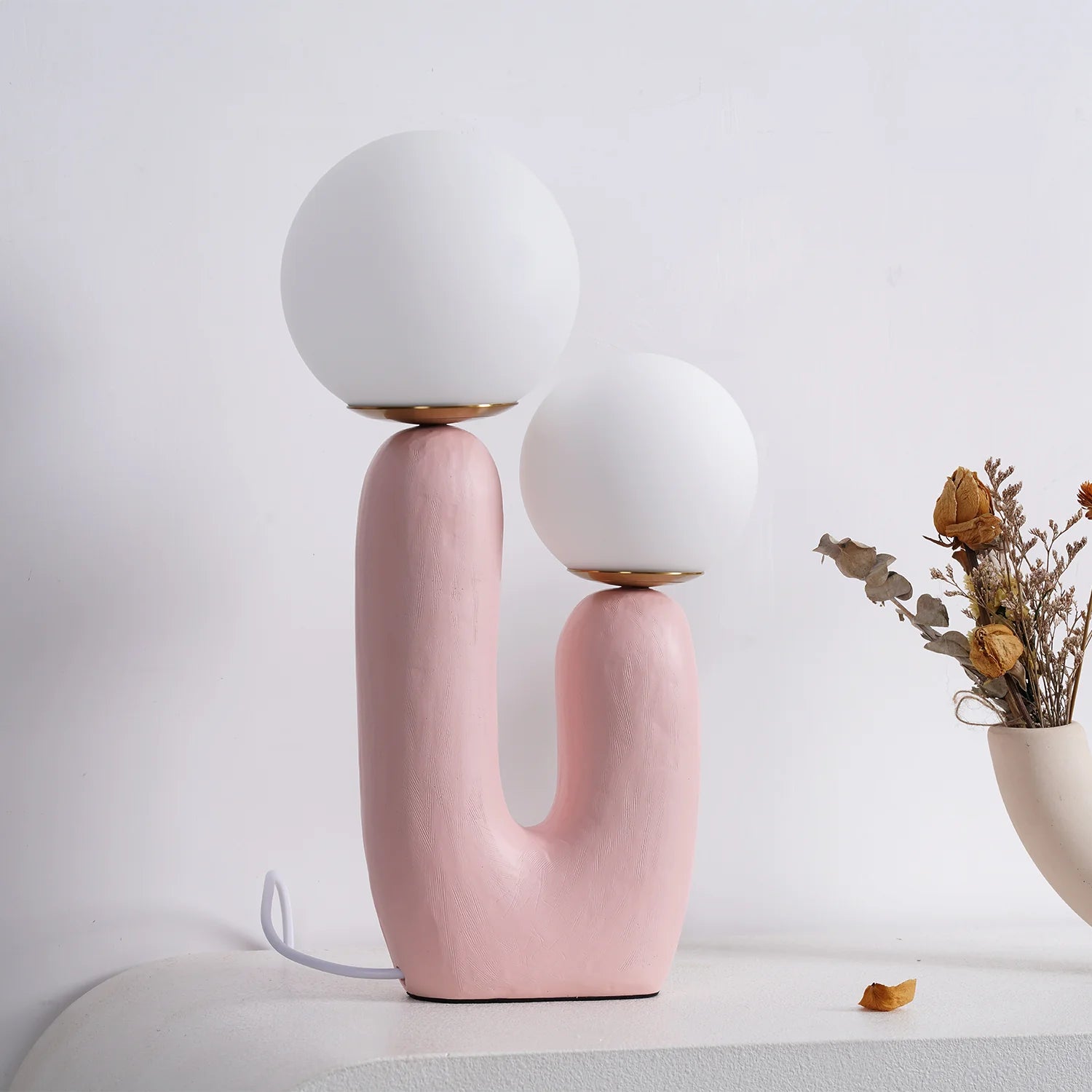 Lampe de Table Résine Courbe & Globes en Verre — Lampe Nordique Style Sculptural | ARABESQUE™