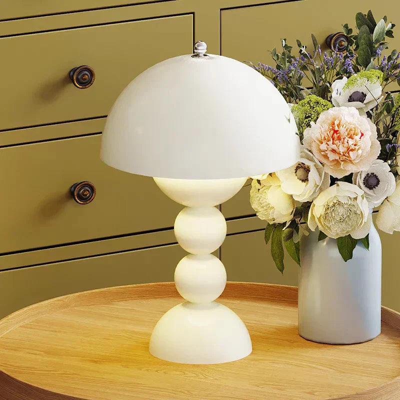 Lampe de Table - Base Boule Jaune et Abat-Jour Arrondi
