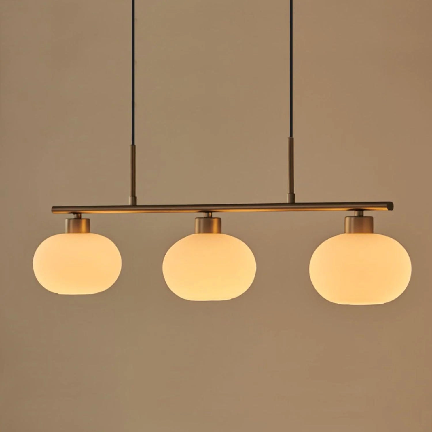 Suspension Globes en Verre Dépoli — Lustre 3 Bras Style Nordique | KAKI™