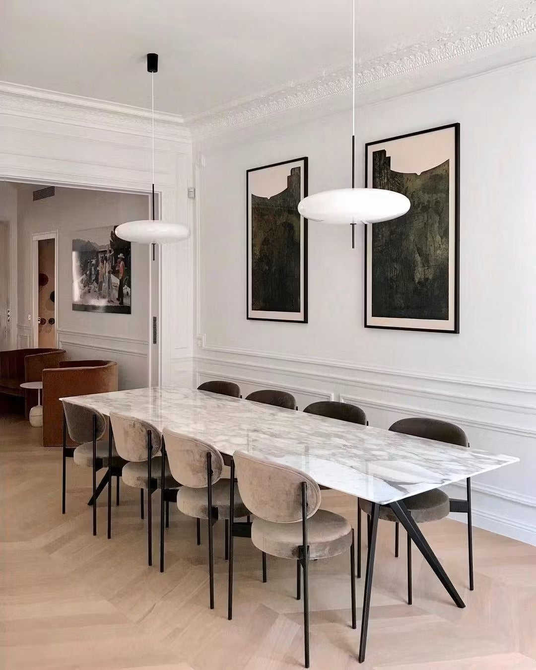 Suspension Design Soucoupe en Opaline et Métal — L'ORBITA™