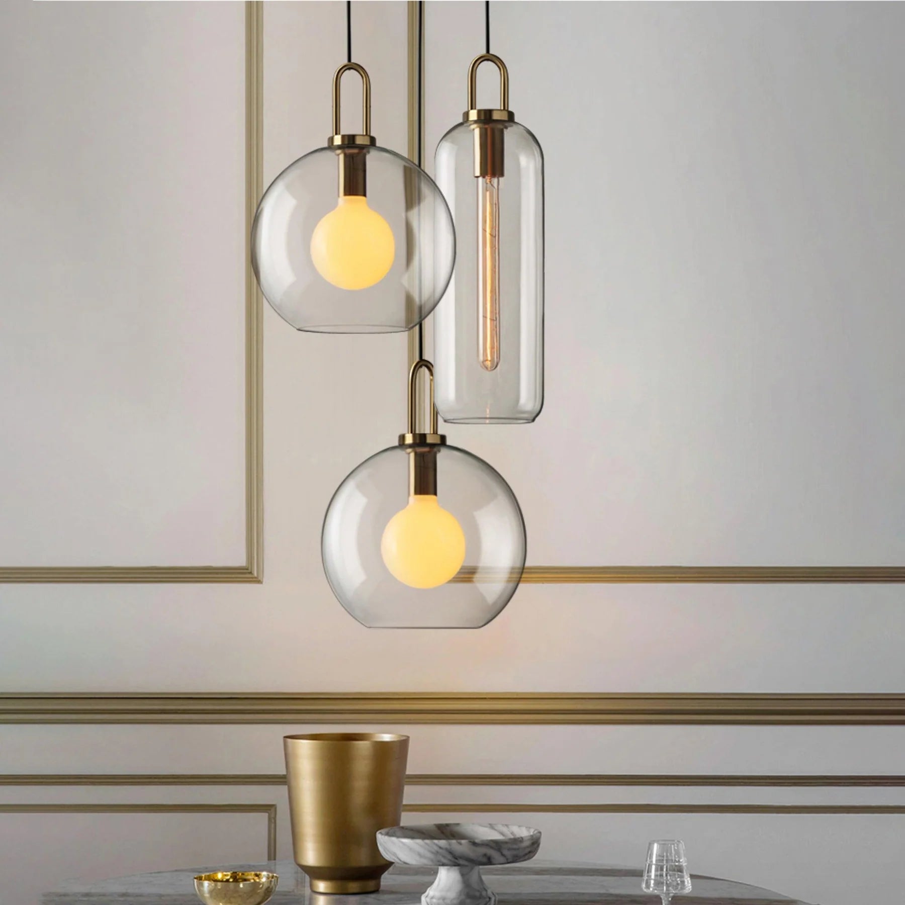 Suspension Boule en Verre Soufflé — Lustre Style Nordique | FLACON™