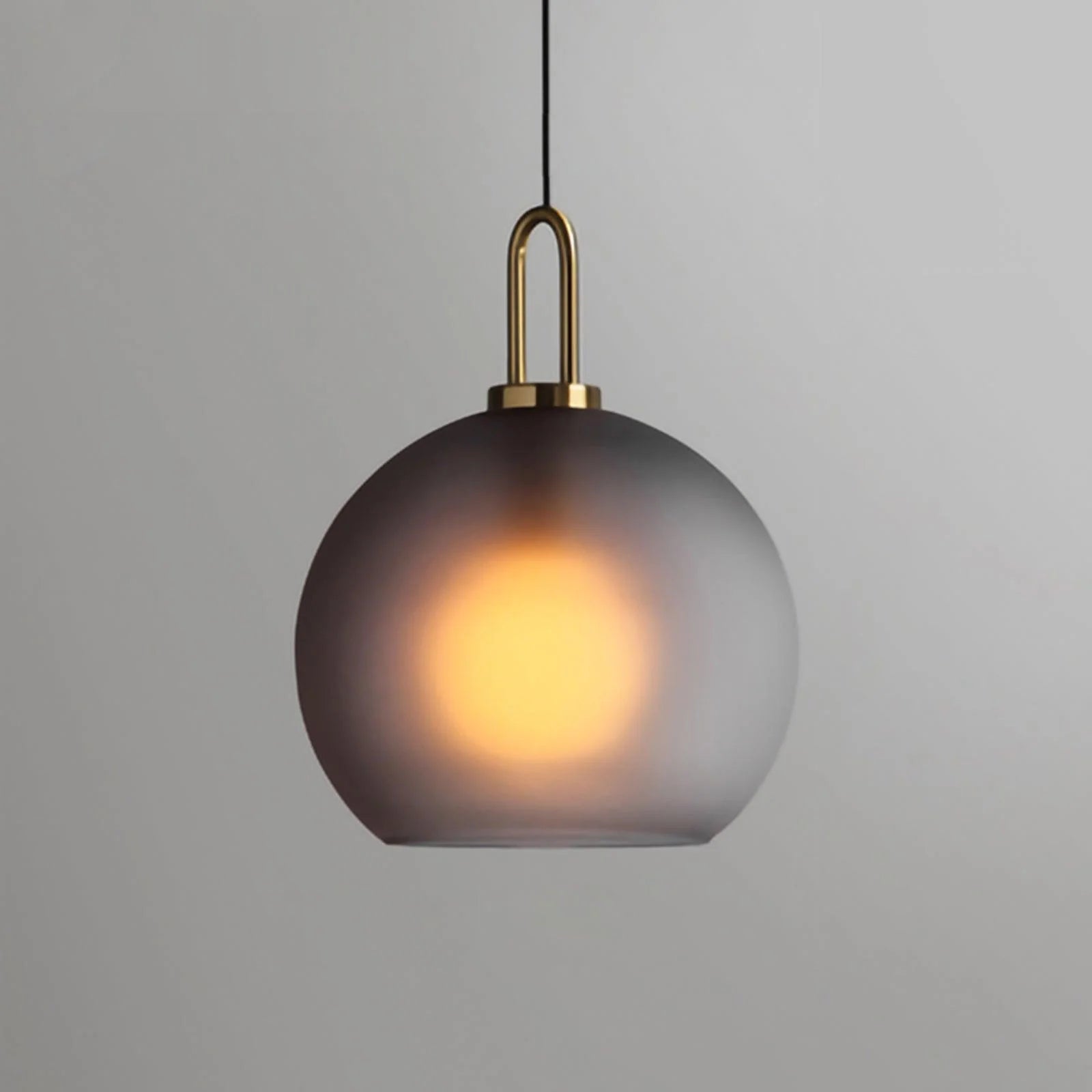 Suspension Boule en Verre Soufflé — Lustre Style Nordique | FLACON™