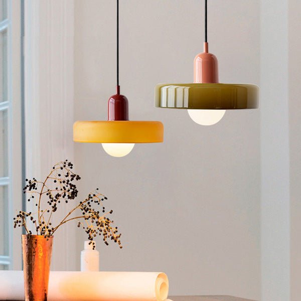 lustre nordique rétro en verre Freya avec design élégant et charme vintage