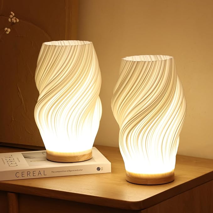 lampe de table Selena Wavecloud au design ondulé moderne et éclairage doux