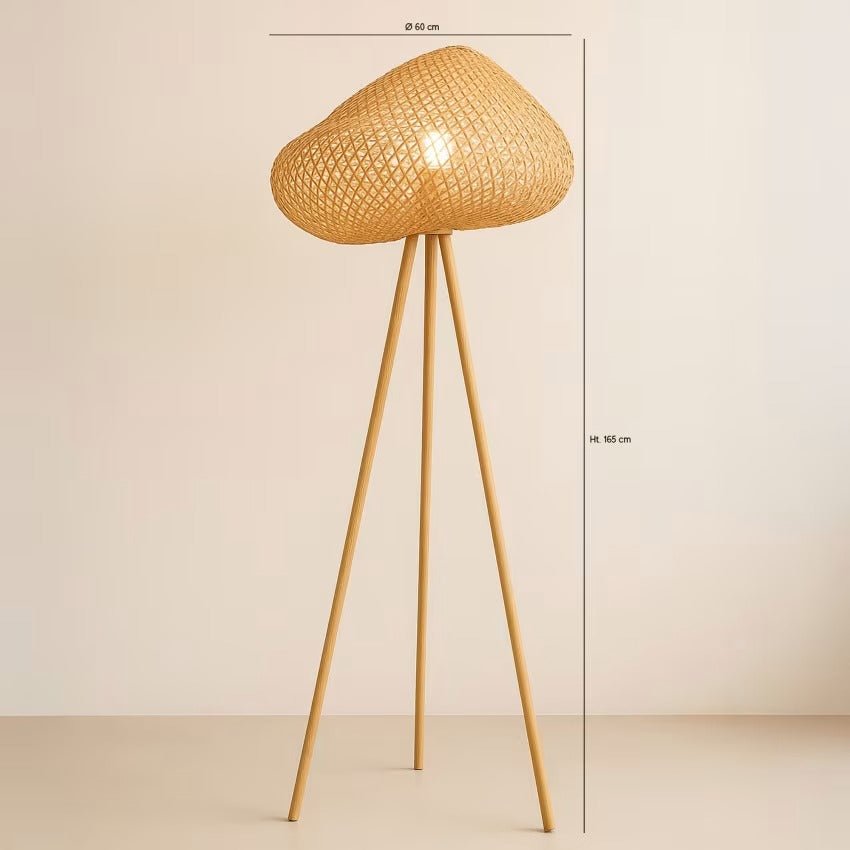 Lampadaire Trépied en Rotin ROTINA – L'Évasion Bohème et l'Artisanat Balinais - Lampes Design