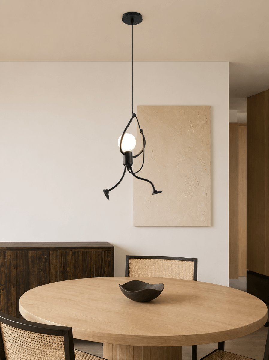 Suspension Artistique Petit Homme en Fer Noir — Luminaire Design Original Créatif | FUNAMBULE™ - Lampes Design