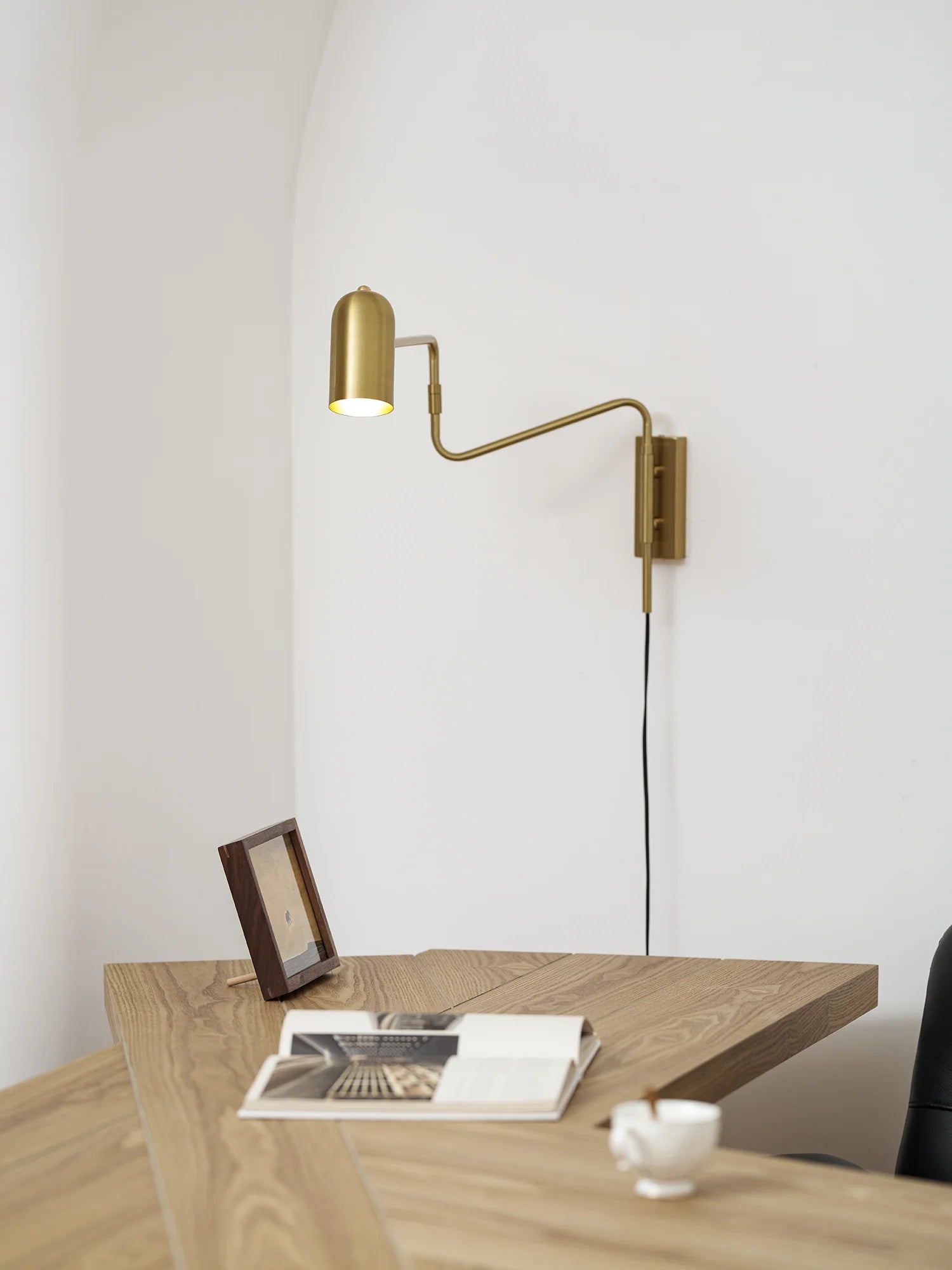 Applique Murale à Bras Articulé Rétractable — Lampe Murale Style Industriel Vintage | COMPAS™