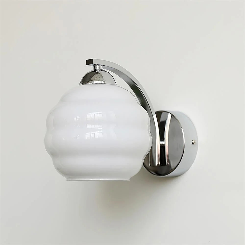 Applique Murale Globe en Verre Laiteux Style Art Déco | GALBE™