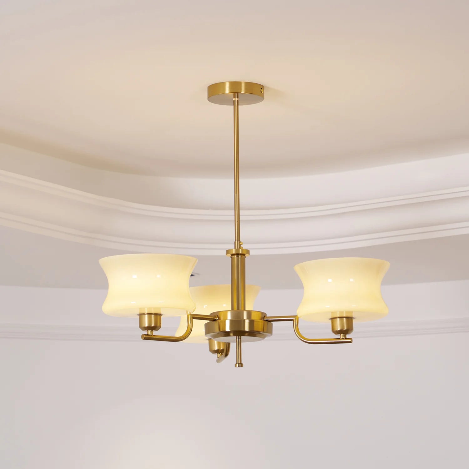 Suspension Globes en Verre Laiteux — Lustre Style Bauhaus Mid-Century | NACRE™