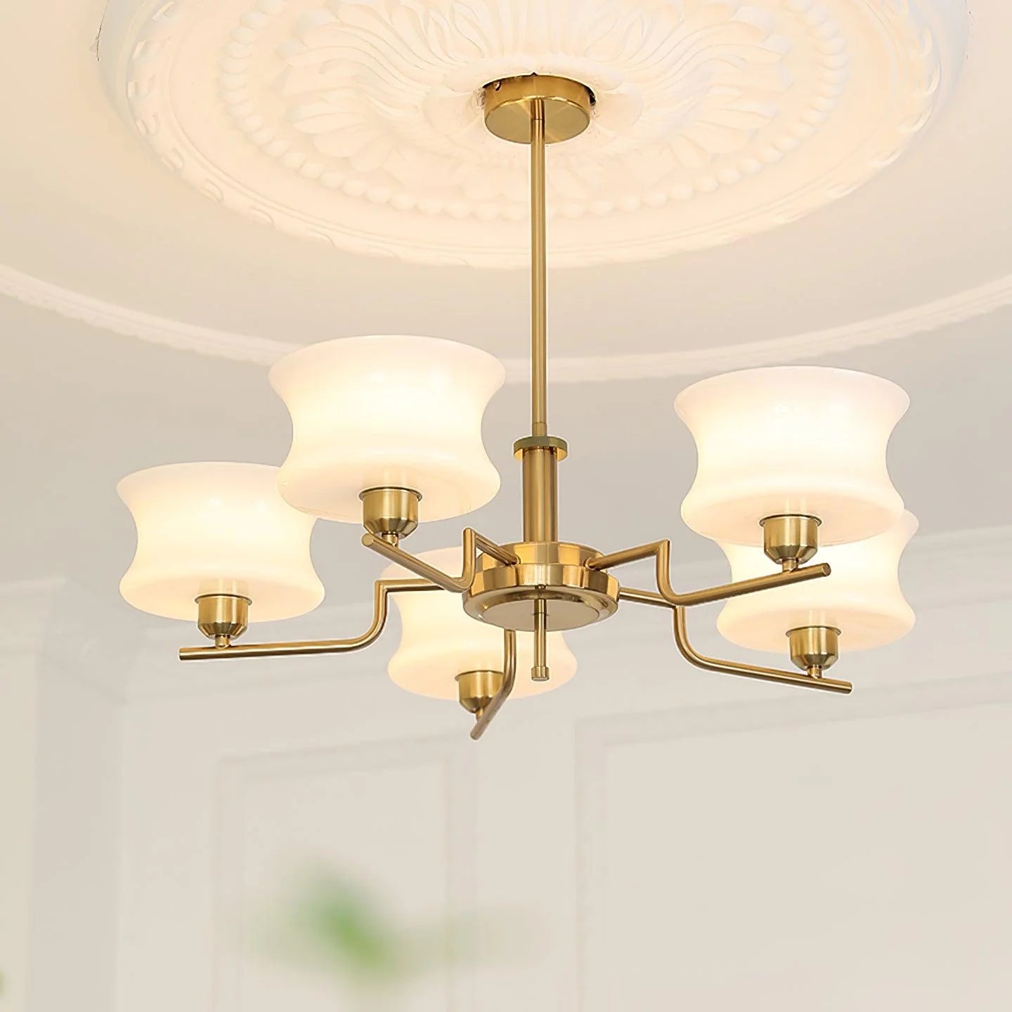 Suspension Globes en Verre Laiteux — Lustre Style Bauhaus Mid-Century | NACRE™