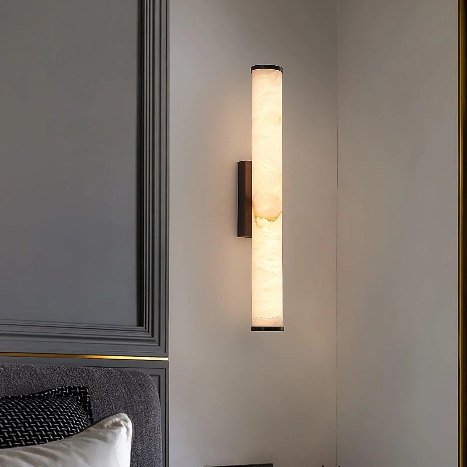 Applique Murale en Pierre Imitation Marbre & Cuivre — Lampe Barre Style Moderne Neutre | CALCAIRE™