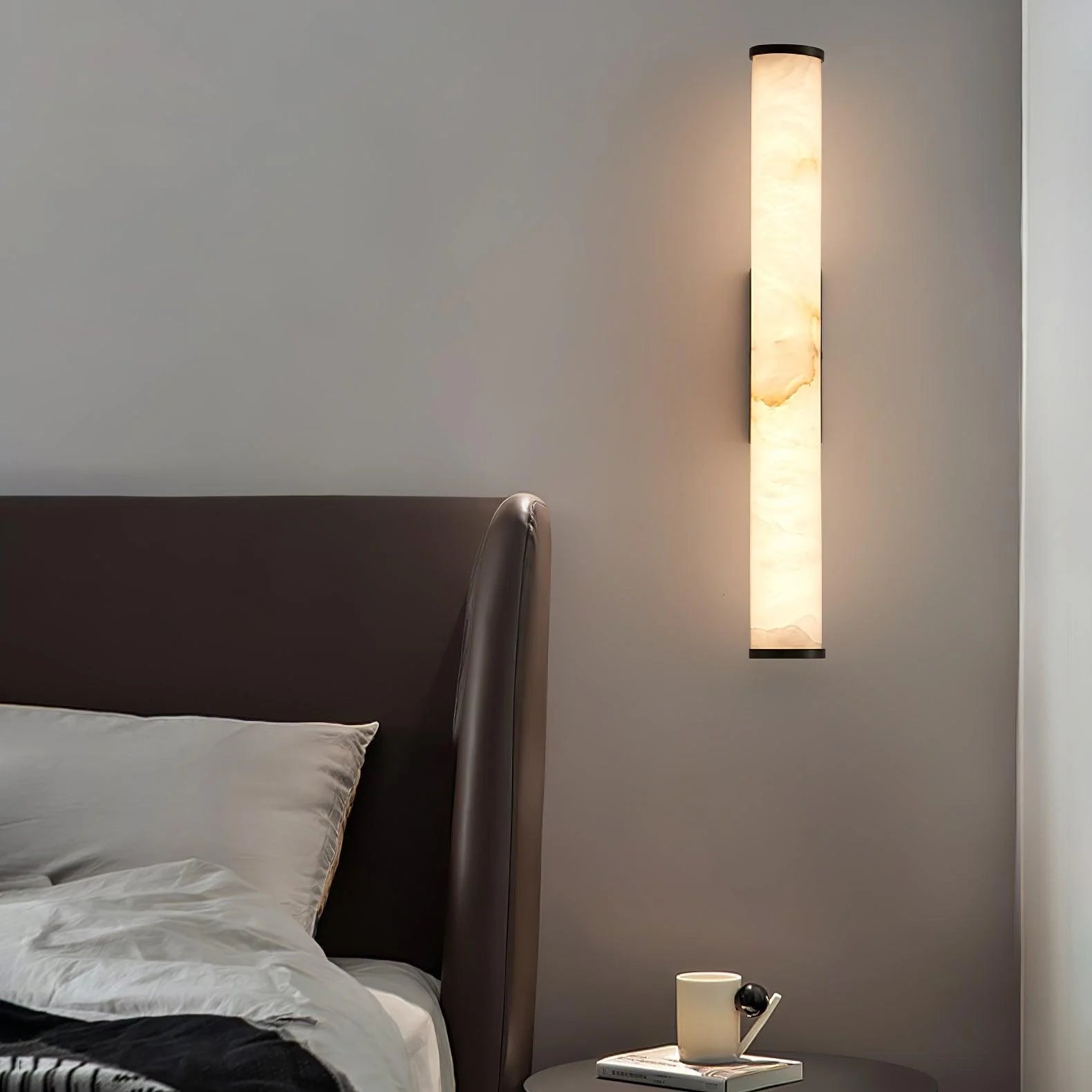 Applique Murale en Pierre Imitation Marbre & Cuivre — Lampe Barre Style Moderne Neutre | CALCAIRE™