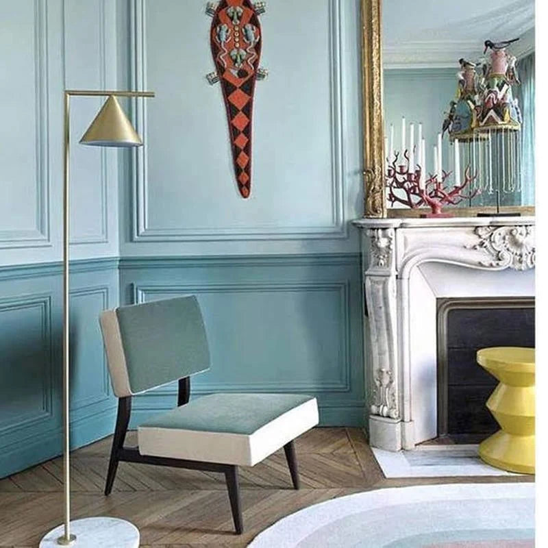 Lampadaire Doré Pied Acier & Base Marbre — Abat-jour Conique Style Classique | CANNE™