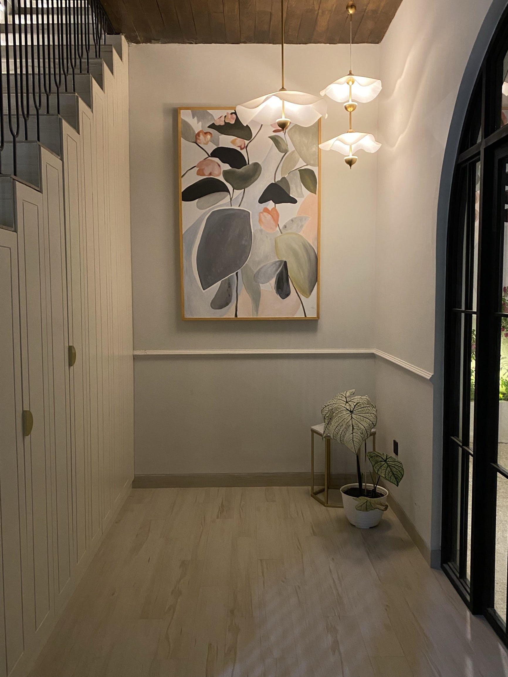 Suspension Feuille de Lotus Dorée — Lustre Art Déco Style Moderne | FEUILLAGE™