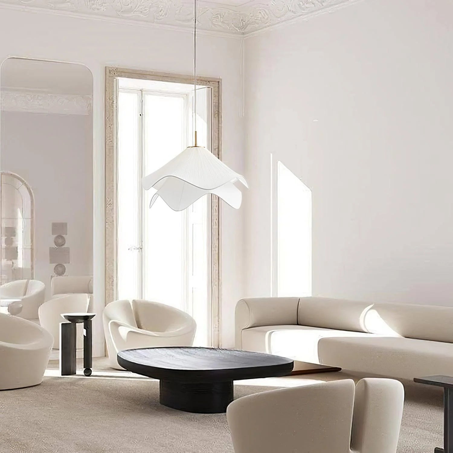 Suspension Pétales en Tissu Froncé — Lampe Style Français Crème | VOLANT™