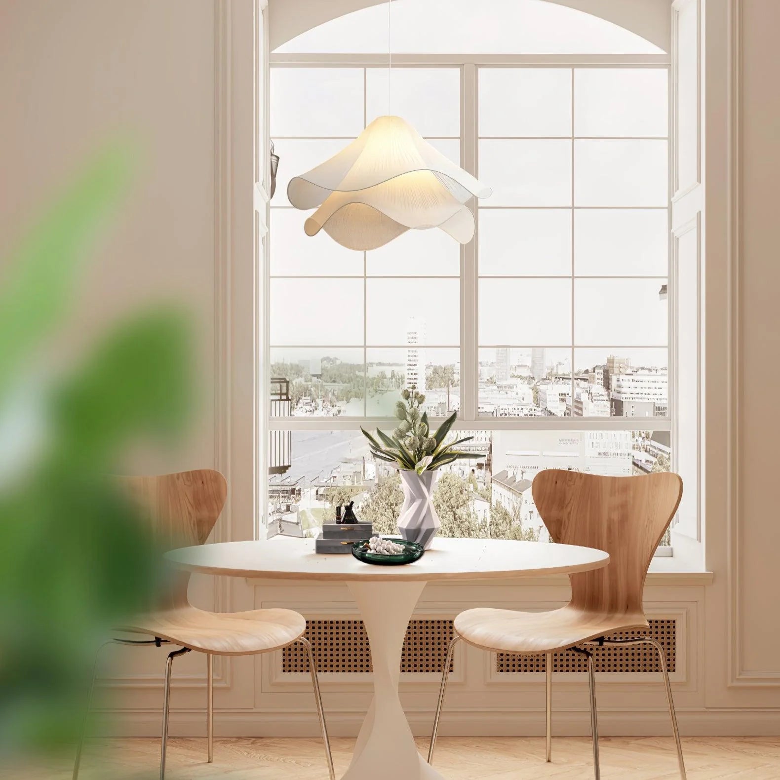 Suspension Pétales en Tissu Froncé — Lampe Style Français Crème | VOLANT™