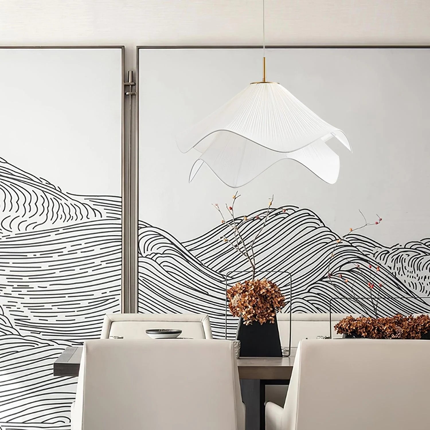 Suspension Pétales en Tissu Froncé — Lampe Style Français Crème | VOLANT™
