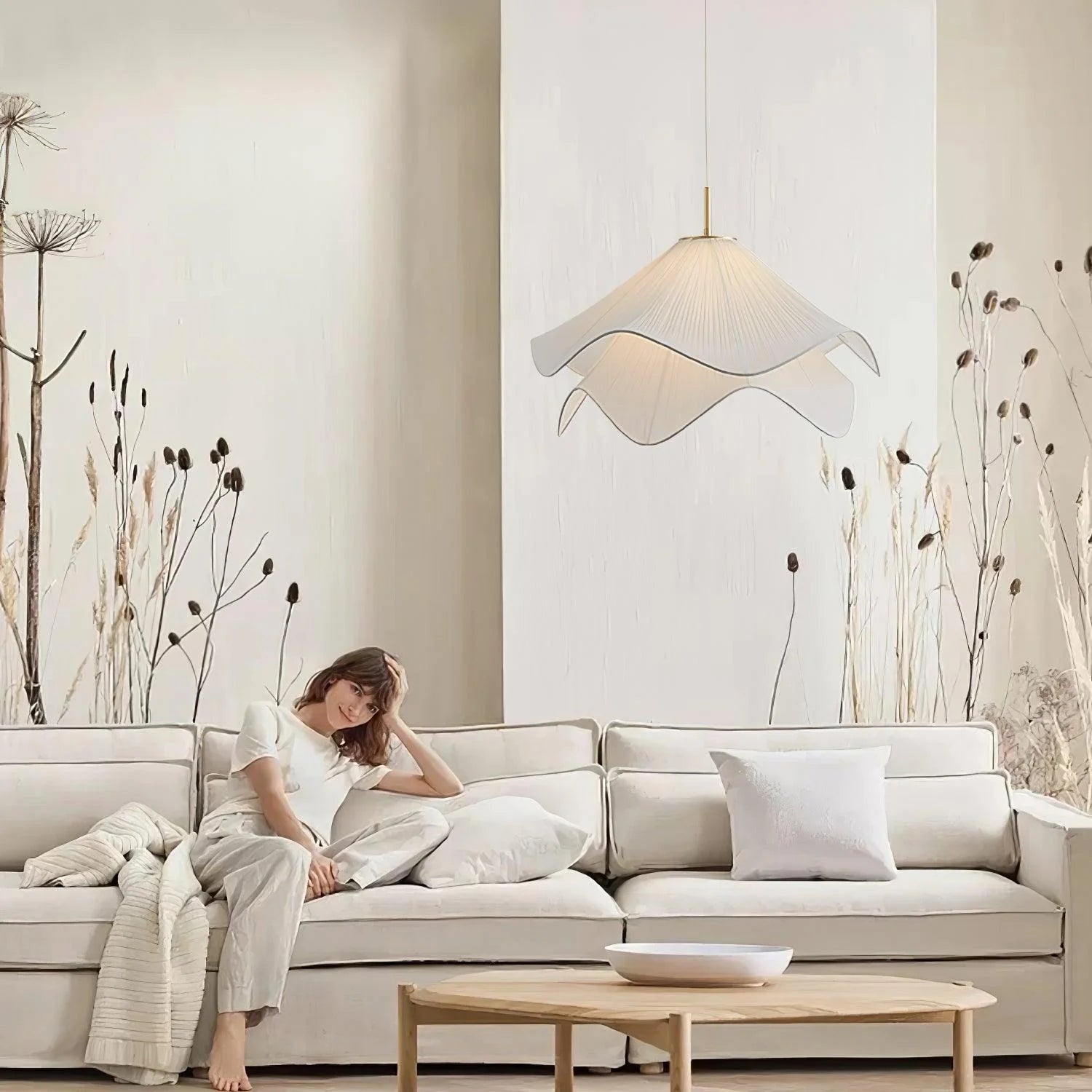 Suspension Pétales en Tissu Froncé — Lampe Style Français Crème | VOLANT™