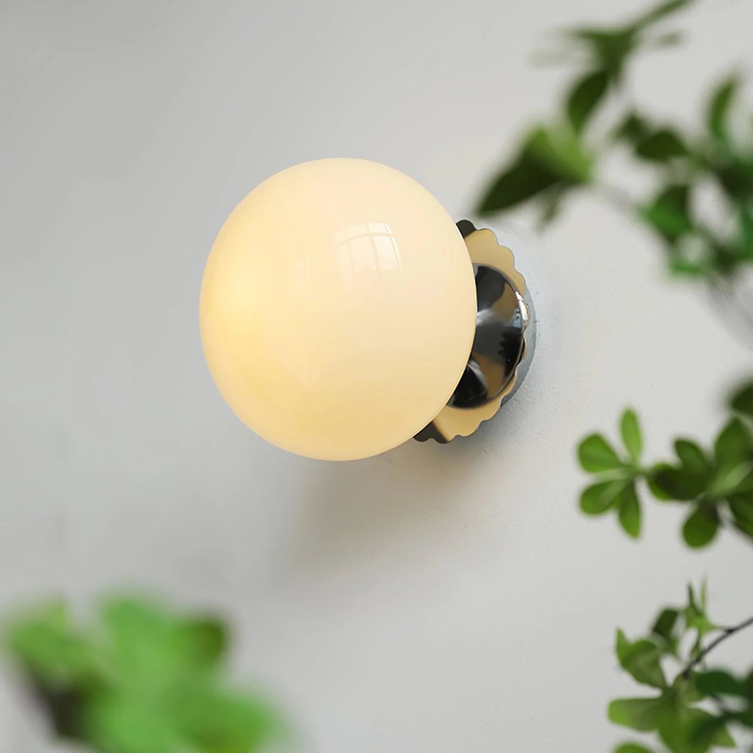 Applique Murale Globe en Verre Coloré — Lampe Murale Style Simple | PASTILLE™