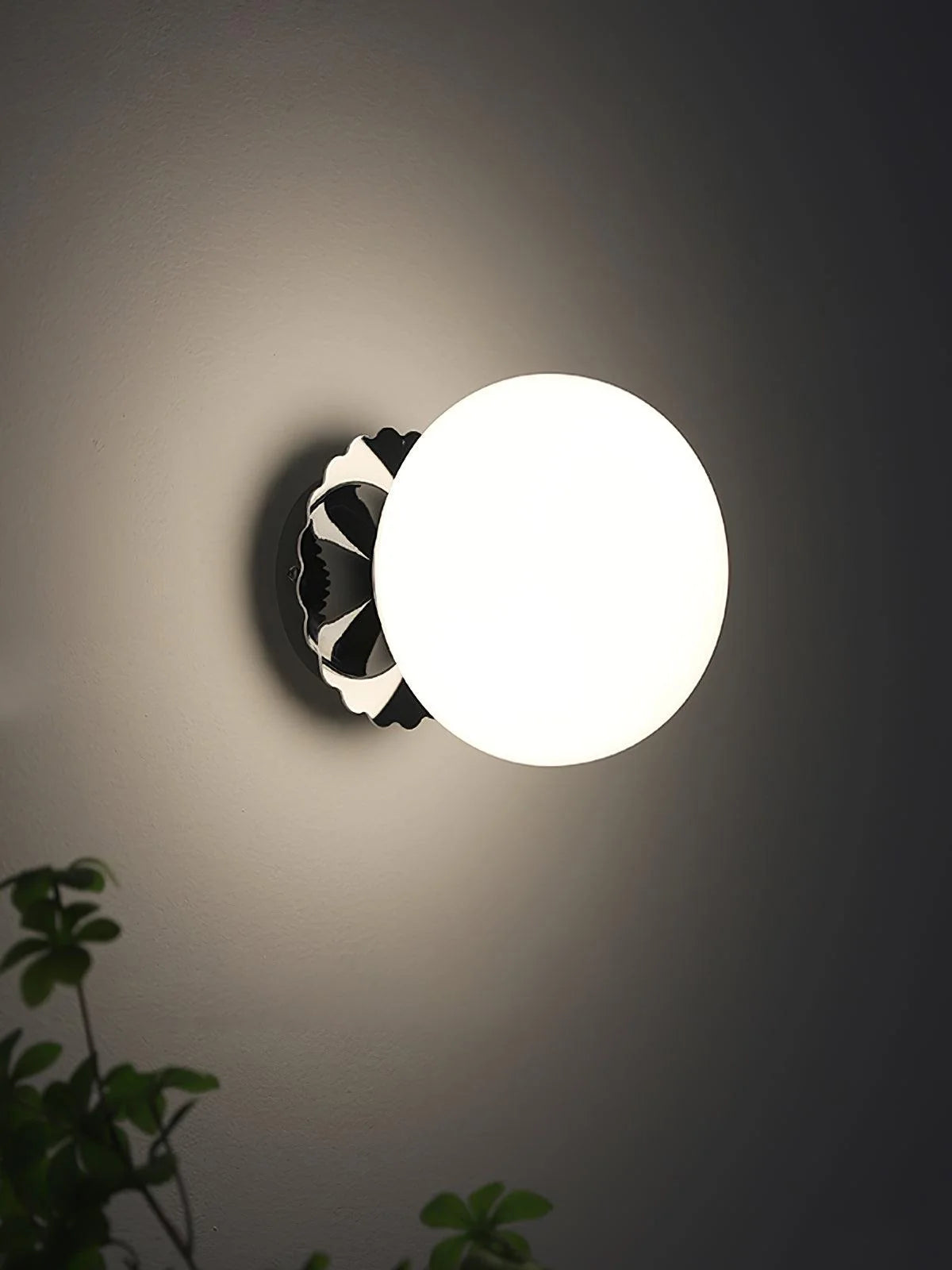 Applique Murale Globe en Verre Coloré — Lampe Murale Style Simple | PASTILLE™