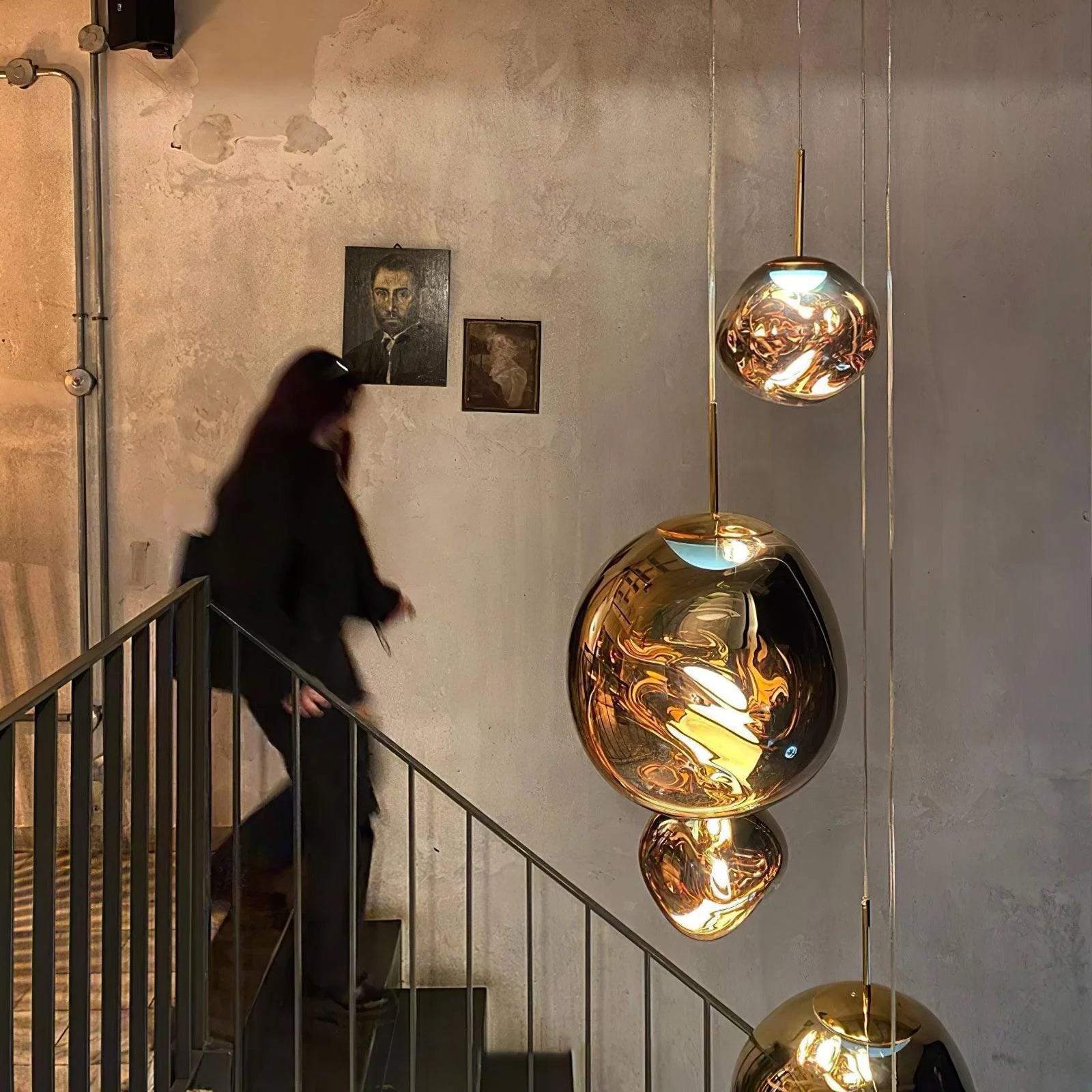 Suspension Design Verre Effet Lave Métallique pour Salon & Salle à Manger | LAVE™