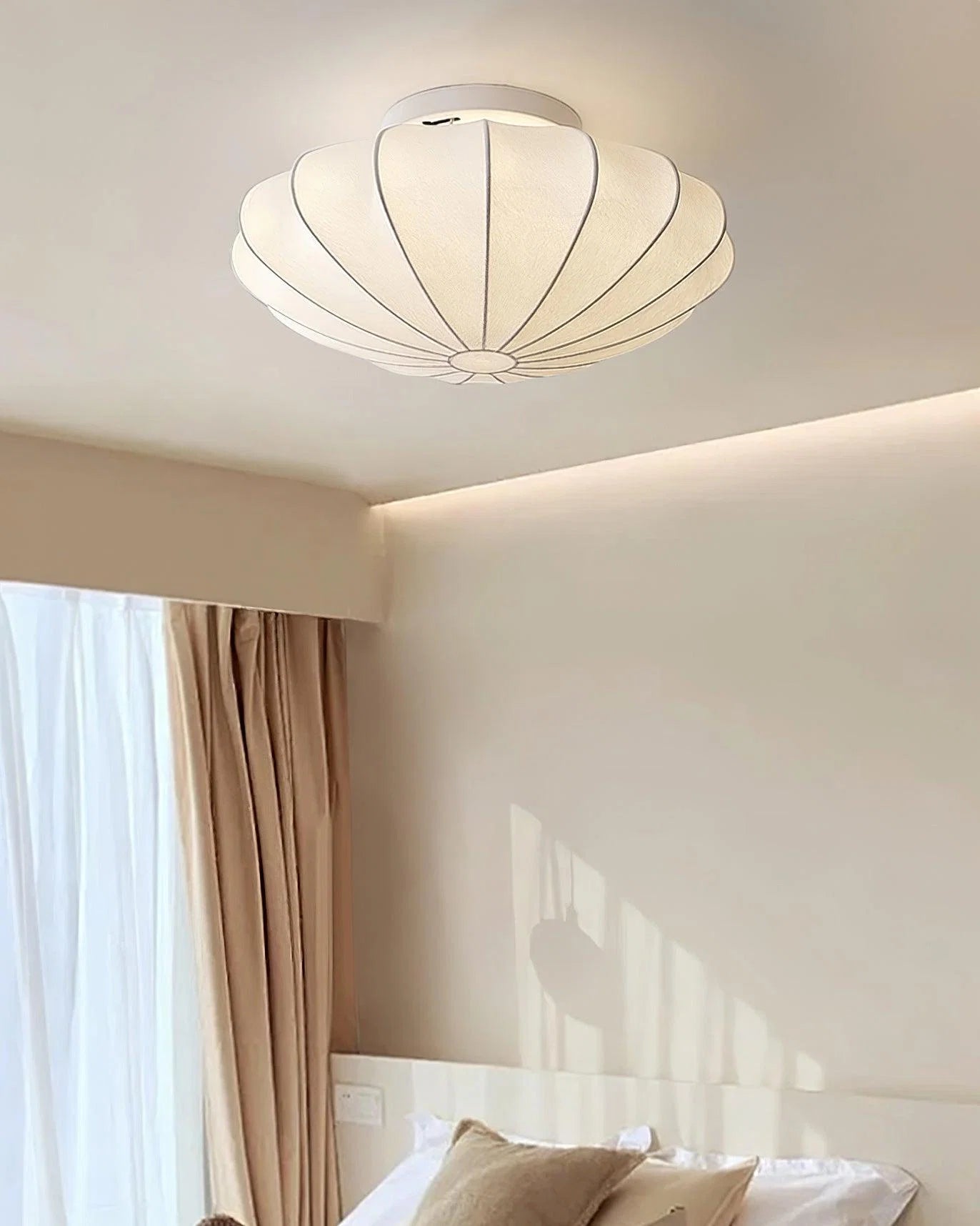Plafonnier Abat-jour en Soie Ivoire — Downlight Style Art Déco Nordique | IVOIRE™