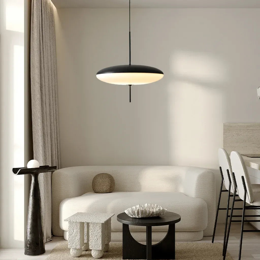 Suspension Design Soucoupe en Opaline et Métal — L'ORBITA™