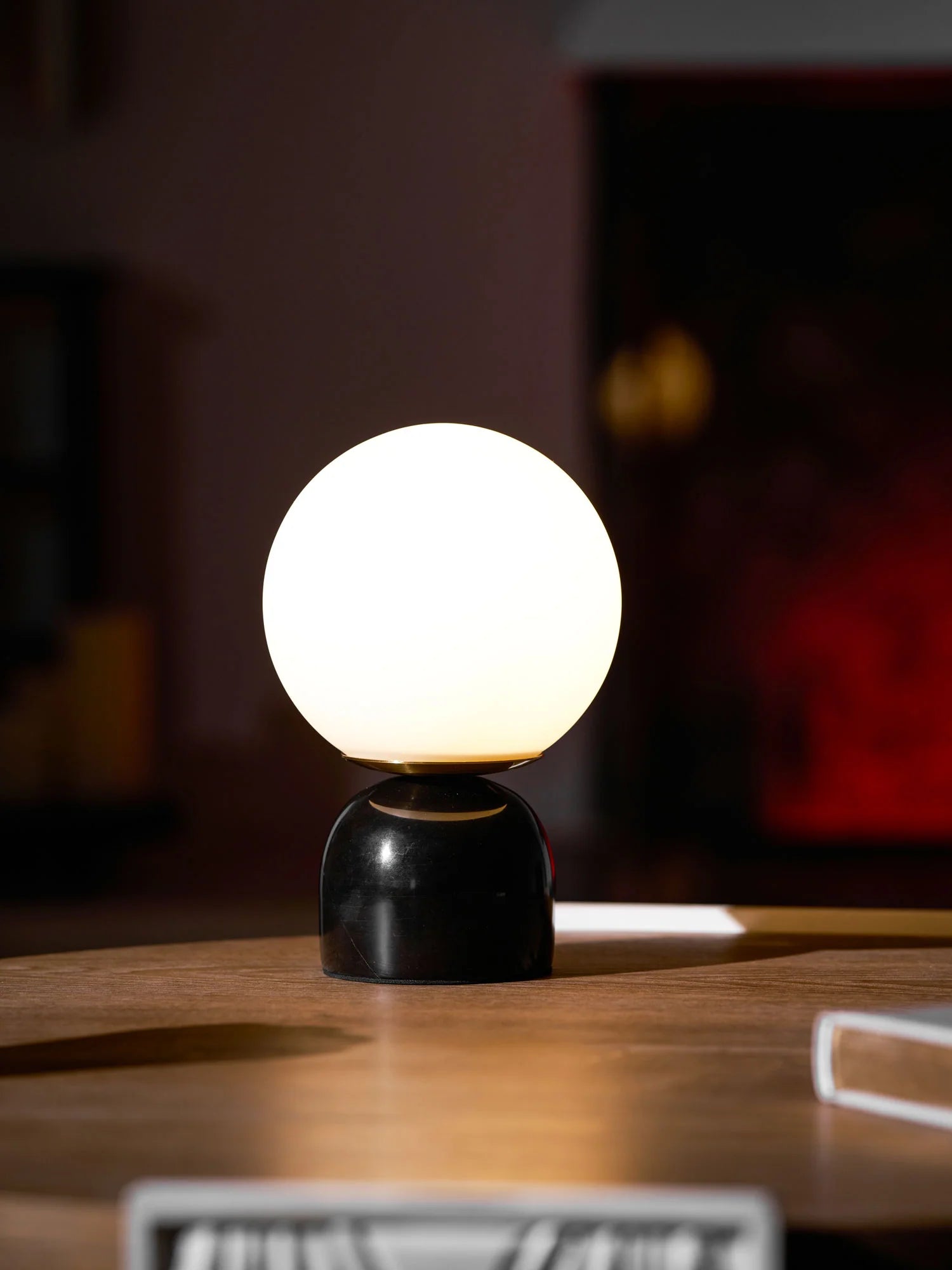 Lampe de Chevet Globe en Verre & Socle en Marbre | SATURNE™