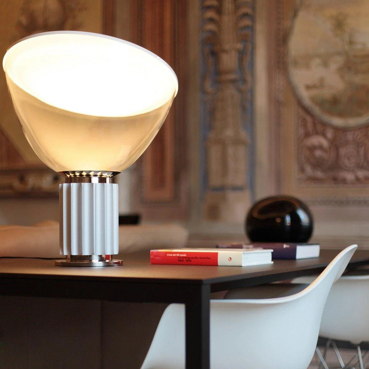 Lampe de Table Dôme en Verre Italien — Grande Lampe Style Moderne | OMBELLE™