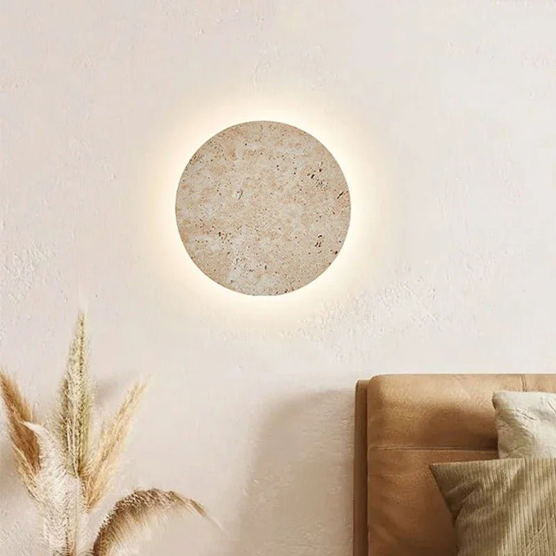 Applique Murale Disque en Travertin Naturel — Halo LED Rétroéclairé Wabi-Sabi | HALO™ - Lampes Design