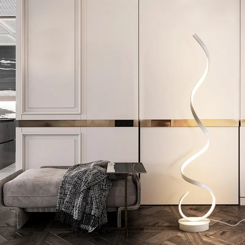 lampadaire moderne Karolina orné au design élégant pour salon ou chambre