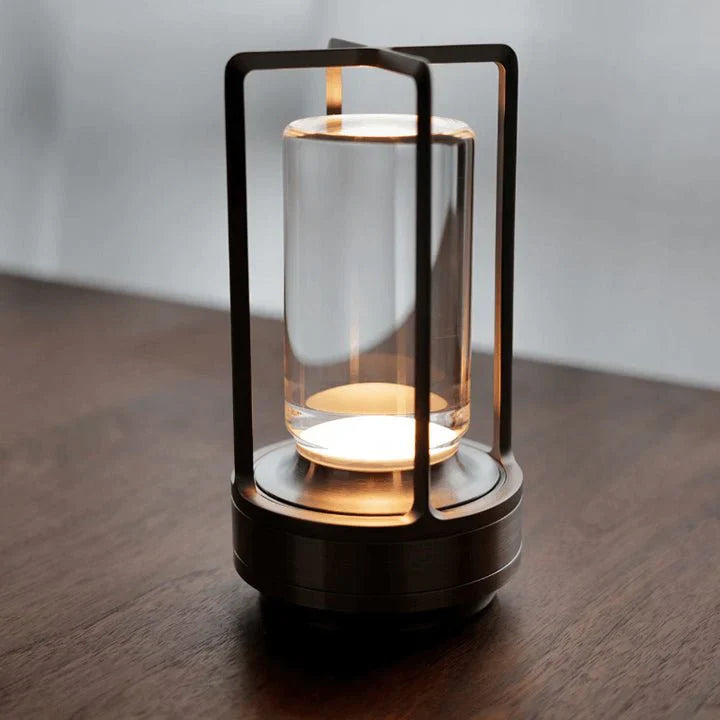 Christel | Petite lampe de table puissante
