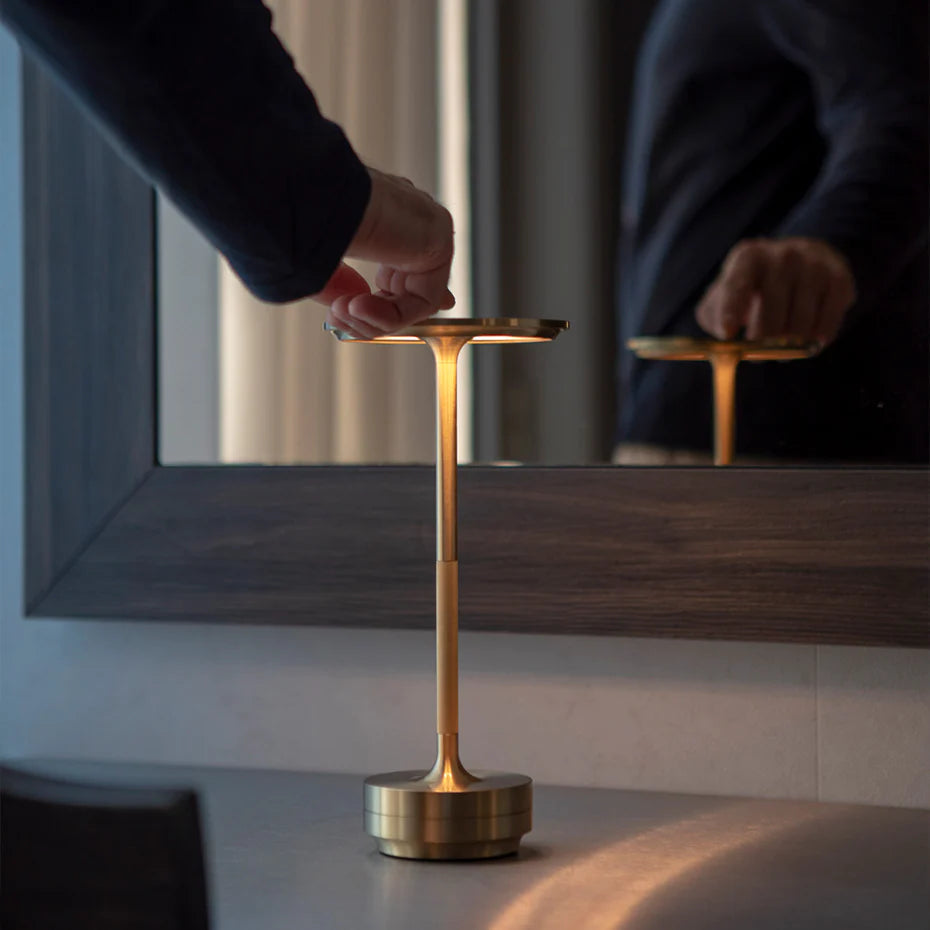 Ingeborg | Lampe de table rétro et élégante