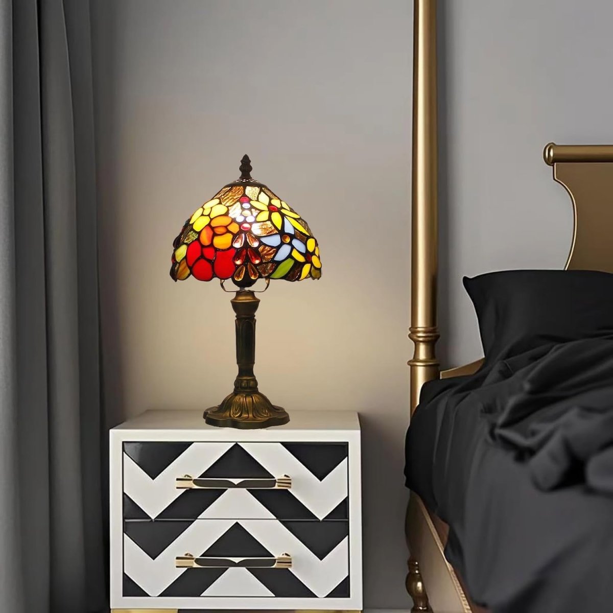 Lampe Tiffany Vitrail Floral — Design Art Nouveau Authentique pour Salon ou Bureau | FLORA™ - Lampes Design
