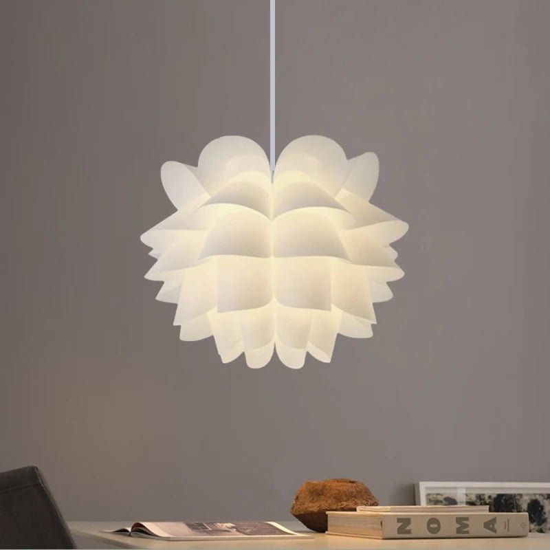 suspension plafond lotus blanc design moderne DIY avec ampoule LED économique