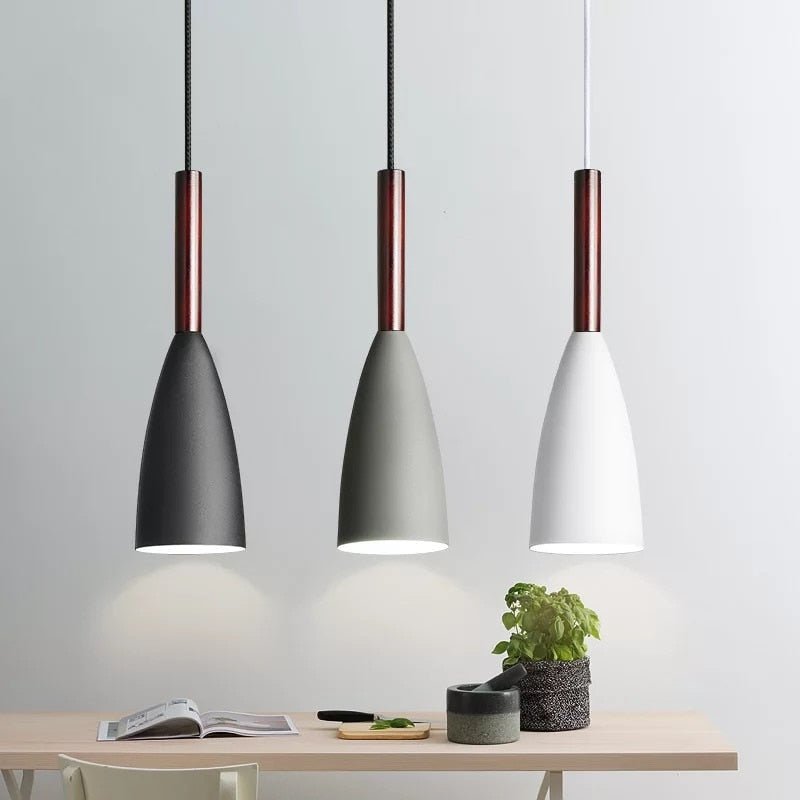 Suspension danoise design minimaliste en métal | Frigga - Lampes Design