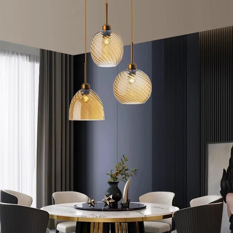 Suspension Design Nordique en Verre Texturé Ambre | Freya - Lampes Design